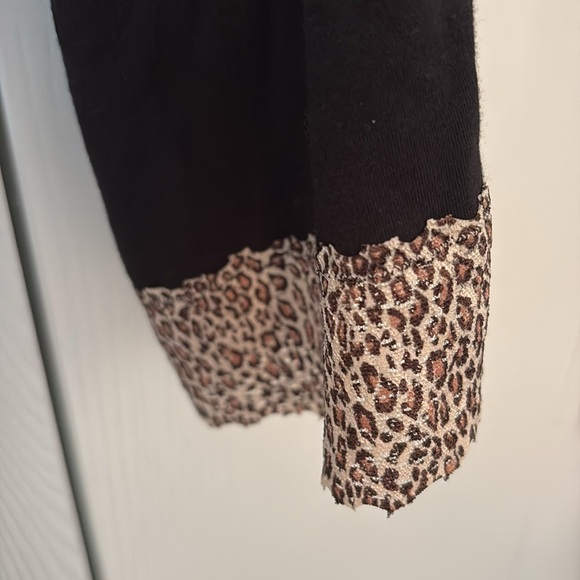 Jones New York black with leopard detailing robe - Picture 2 of 3